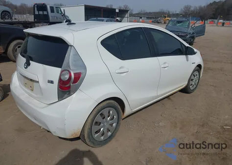 2013 Toyota Prius C Three from USA, damaged, VIN JTDKDTB30D1045106